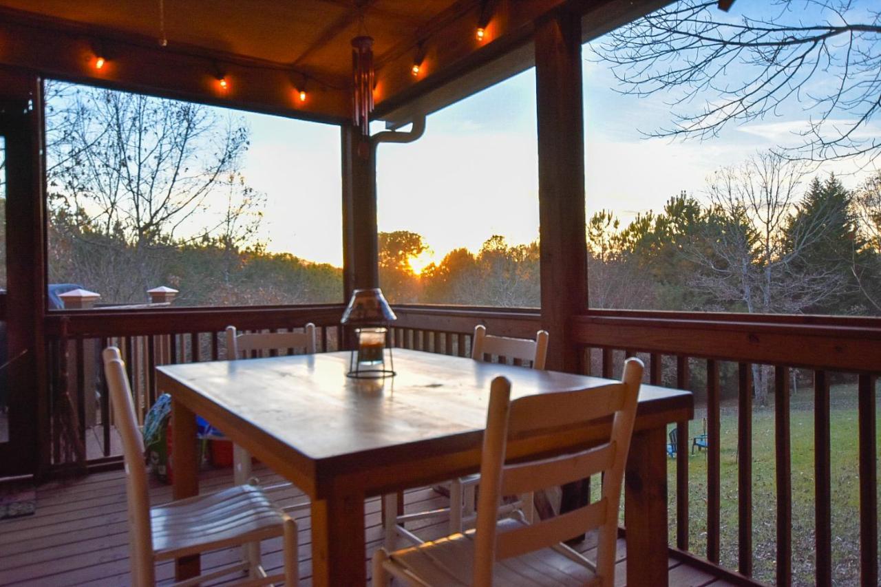Smoky Mountain Cabin - Hot Tub - Fire Pit Murphy Εξωτερικό φωτογραφία