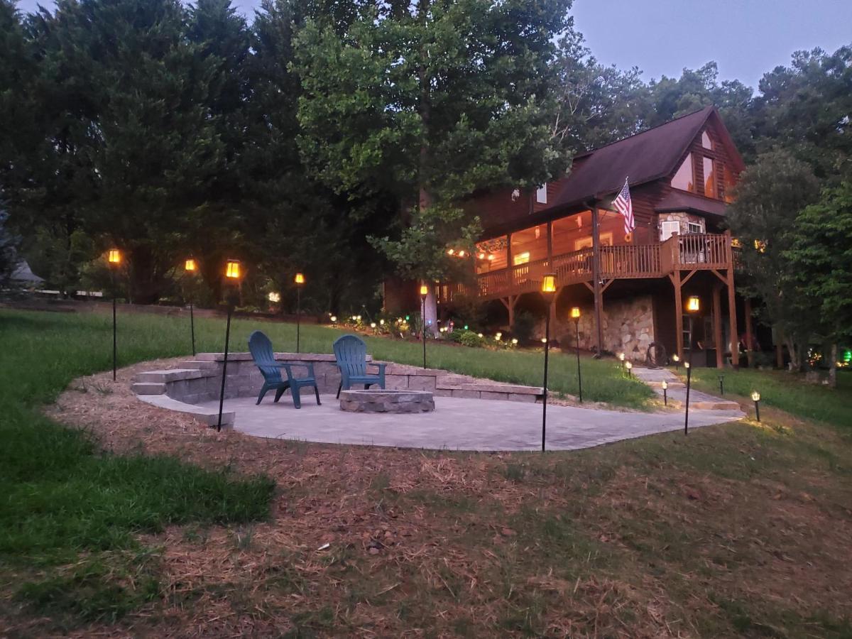 Smoky Mountain Cabin - Hot Tub - Fire Pit Murphy Εξωτερικό φωτογραφία