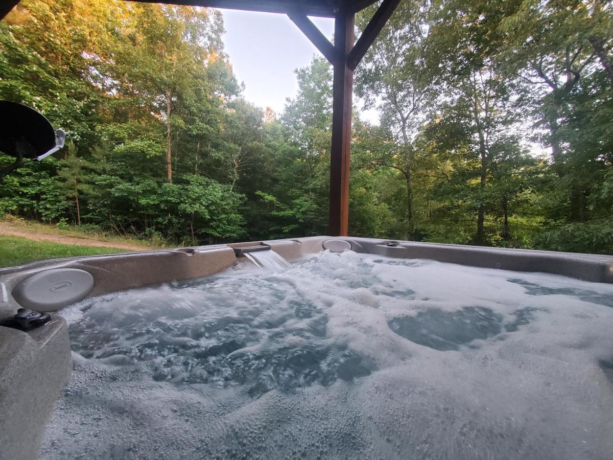 Smoky Mountain Cabin - Hot Tub - Fire Pit Murphy Εξωτερικό φωτογραφία