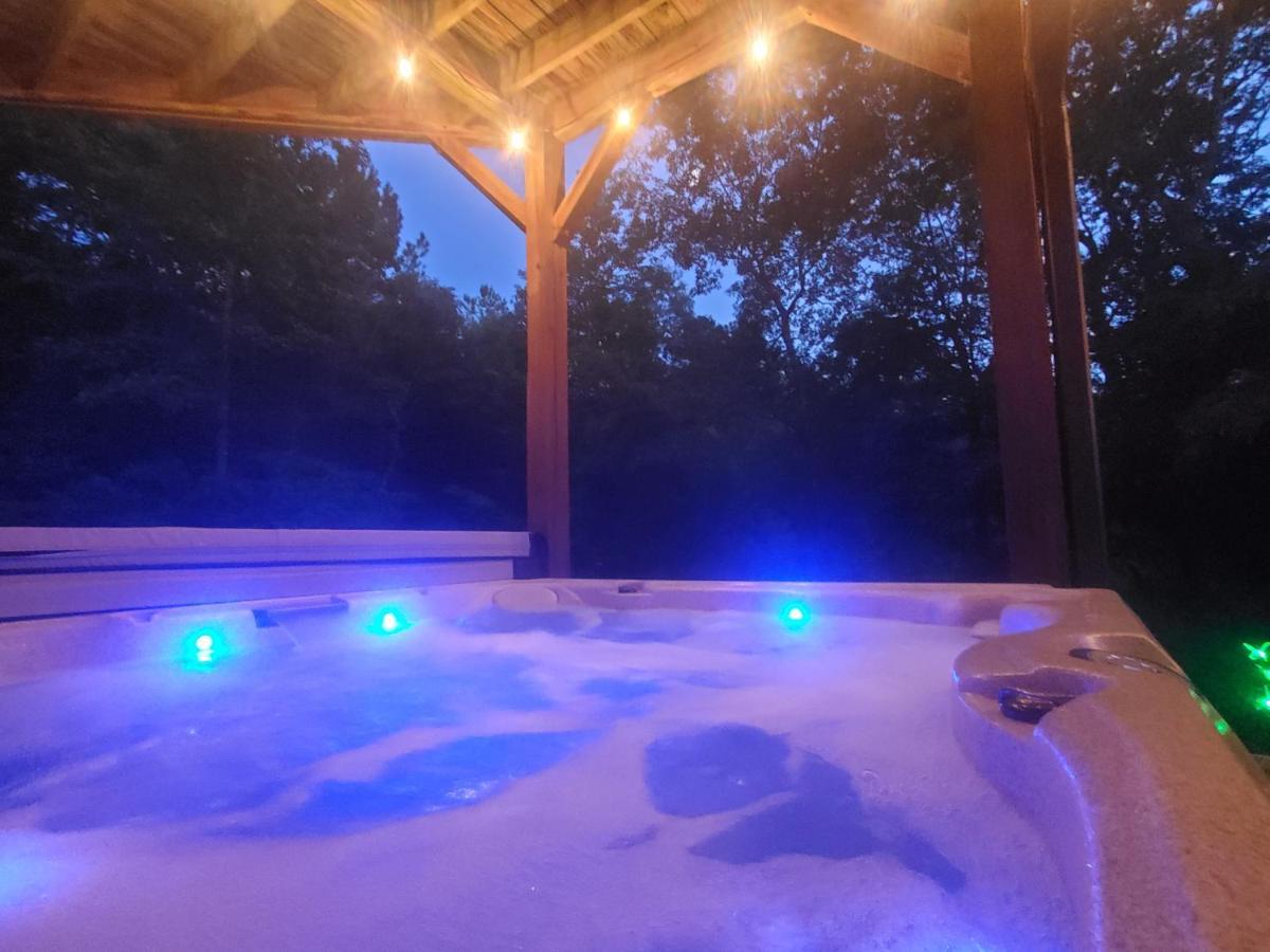 Smoky Mountain Cabin - Hot Tub - Fire Pit Murphy Εξωτερικό φωτογραφία