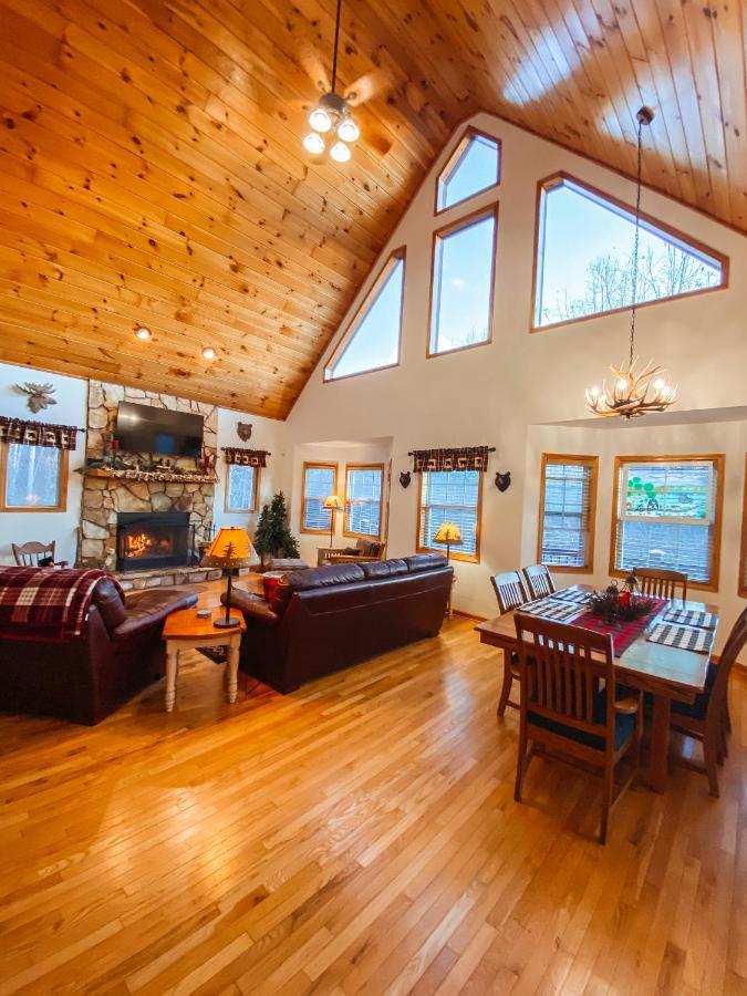 Smoky Mountain Cabin - Hot Tub - Fire Pit Murphy Εξωτερικό φωτογραφία